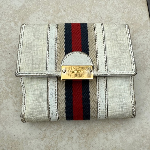 Gucci wallet - Picture 1 of 16
